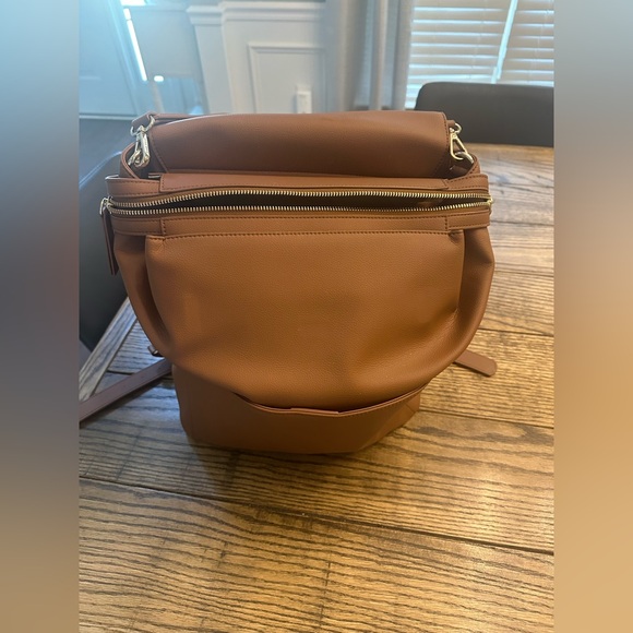 Mina Baie Kinney Full - Picture 4 of 7